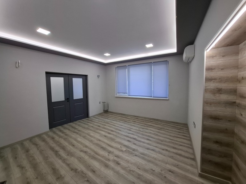 Дава под наем ОФИС, гр. Пловдив, Център, снимка 3 - Офиси - 53349902