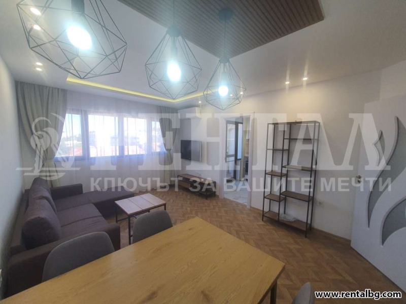 Te huur  1 slaapkamer Plovdiv , Tsentar , 67 m² | 70583905