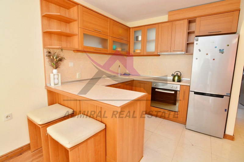 Zu vermieten  2 Schlafzimmer Warna , Zentar , 75 qm | 78114586