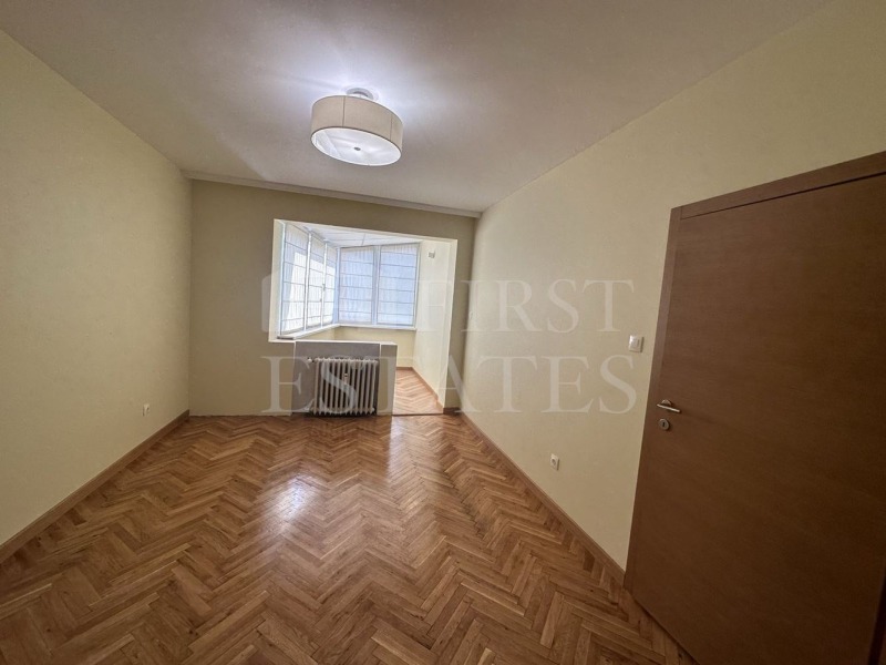 Дава под наем  3-стаен град София , Център , 130 кв.м | 54623076 - изображение [12]