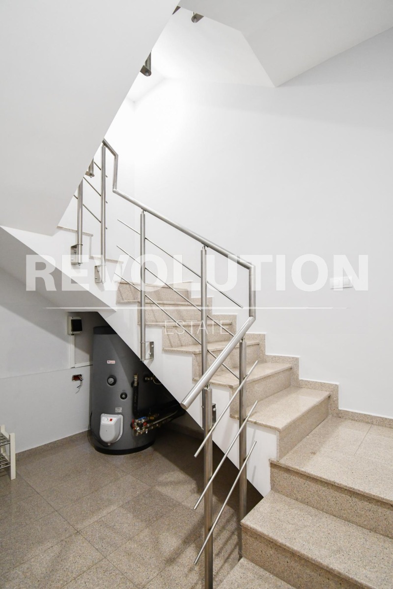 För uthyrning  Hus Sofia , Bankja , 318 kvm | 21694349 - bild [14]