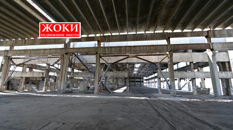 Kiralık  Endüstriyel bina Pernik , Promişlena zona , 3000 metrekare | 99823445 - görüntü [5]