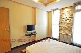 2 Schlafzimmer Zentar, Sofia 9