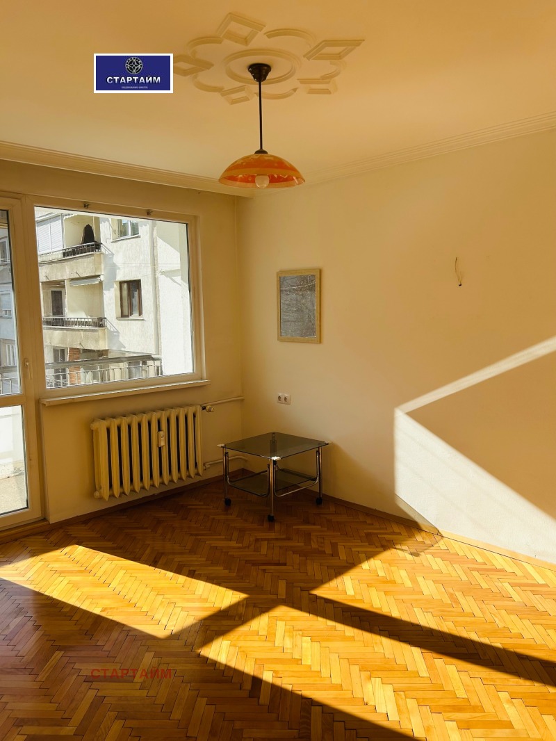 Дава под наем 2-СТАЕН, гр. София, Иван Вазов, снимка 9 - Апартаменти - 52806313