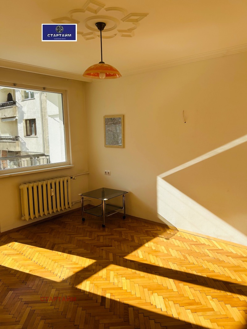 Дава под наем 2-СТАЕН, гр. София, Иван Вазов, снимка 10 - Апартаменти - 52806313