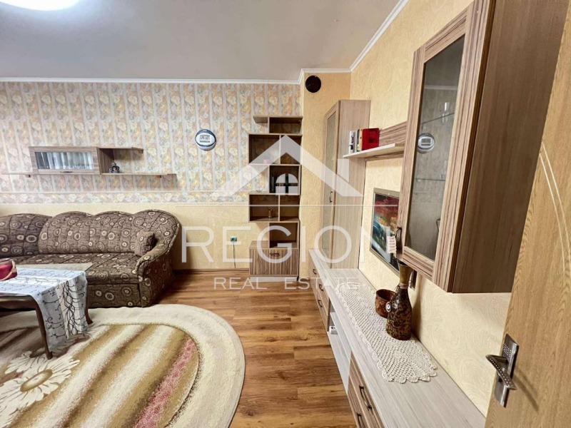 Дава под наем 4-СТАЕН, гр. Варна, Цветен квартал, снимка 3 - Апартаменти - 52536487