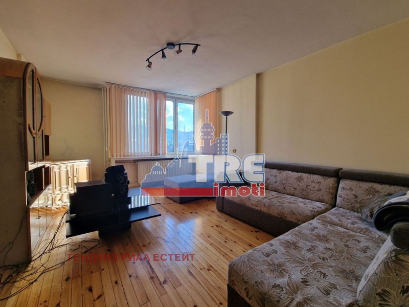 Til leje  1 soveværelse Sofia , Zona B-18 , 74 kvm | 44730502