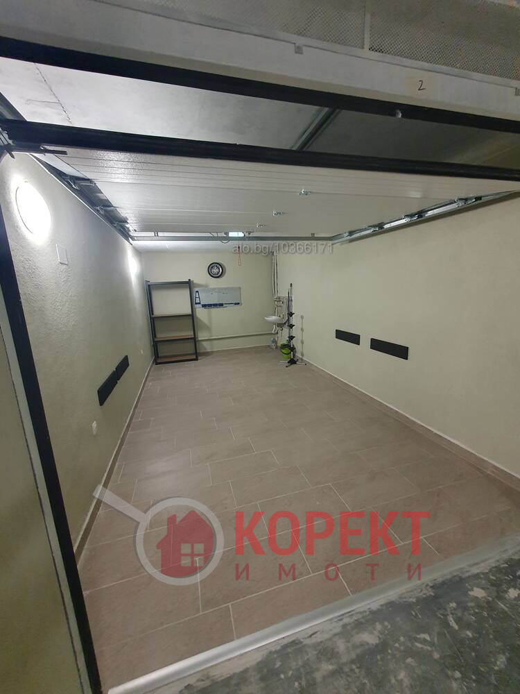 Дава под наем ГАРАЖ, ПАРКОМЯСТО, гр. Стара Загора, Център, снимка 2 - Гаражи и паркоместа - 50675266