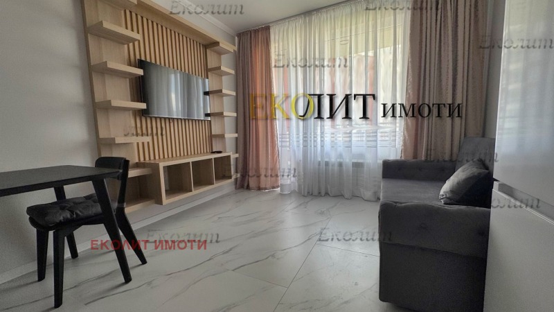 Te huur  Studio Sofia , Mladost 4 , 46 m² | 35446689