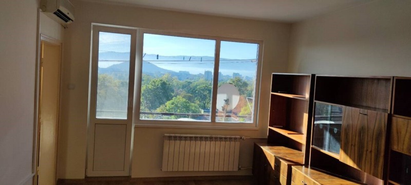 В аренду  2 спальни Пловдив , Кършияка , 85 кв.м | 43396038 - изображение [2]