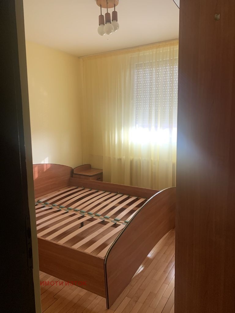 Do wynajęcia  1 sypialnia Pernik , Iztok , 70 mkw | 32171904 - obraz [17]