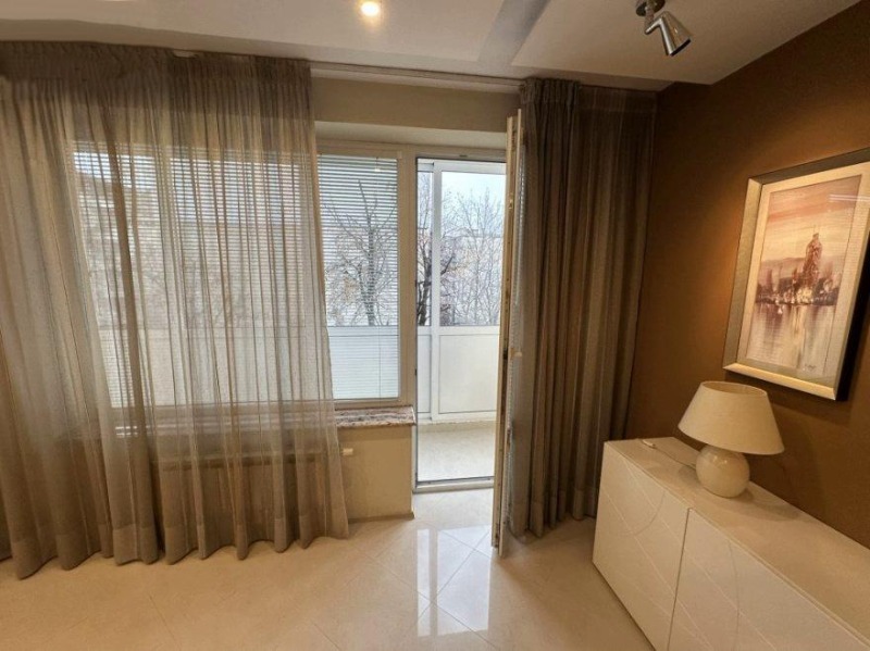 A louer  3 chambres Sofia , Borovo , 145 m² | 85691679 - image [3]