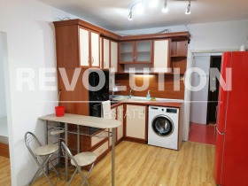 Estudio Mladost 1, Varna