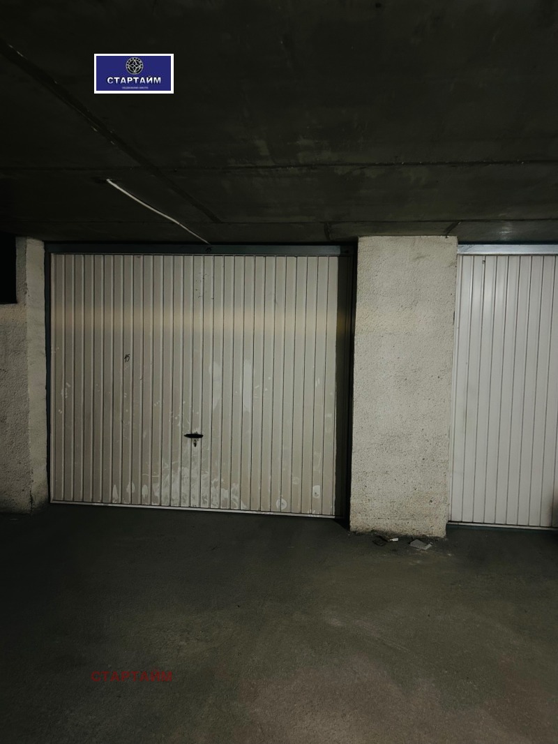En renta  Cochera Sofia , Lozenets , 20 metros cuadrados | 75444850