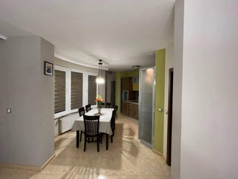 De inchiriat  2 dormitoare Sofia , Oboriște , 125 mp | 44402631 - imagine [2]