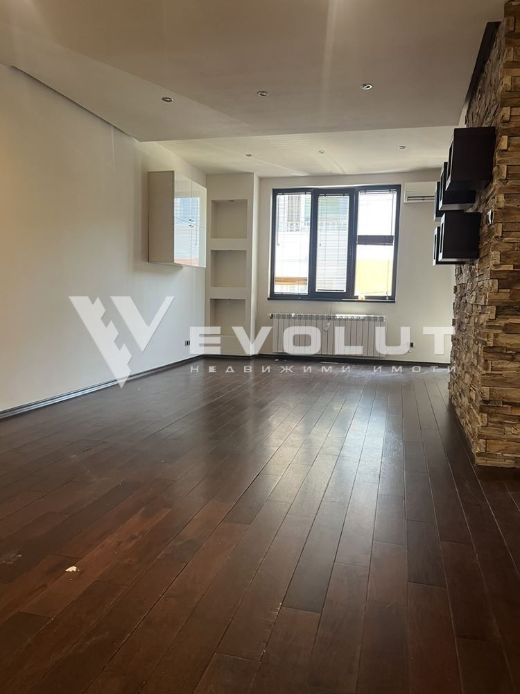 K pronájmu  2 ložnice Sofia , Centar , 120 m2 | 88410820 - obraz [3]
