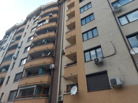Garage Bakston, Sofia