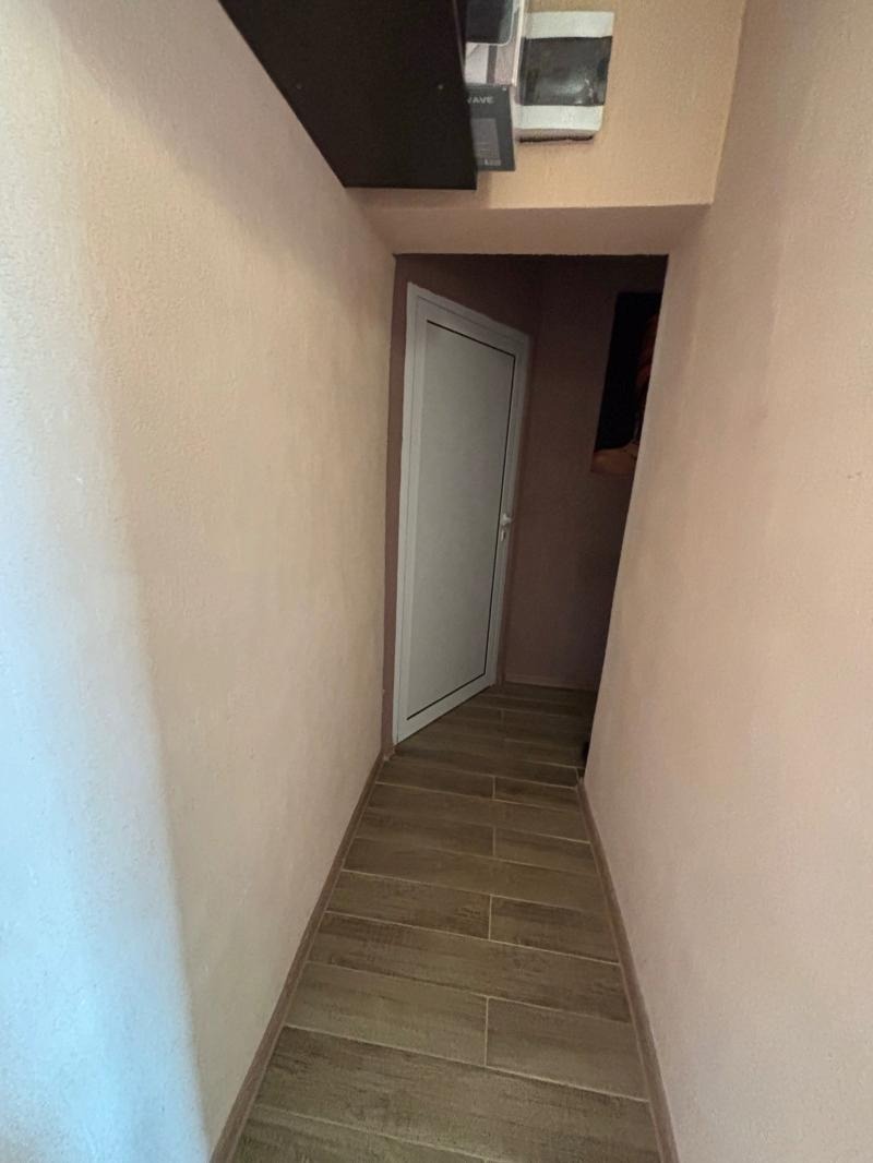 Kiadó  Stúdió Sofia , Bankja , 40 négyzetméter | 95595183 - kép [7]