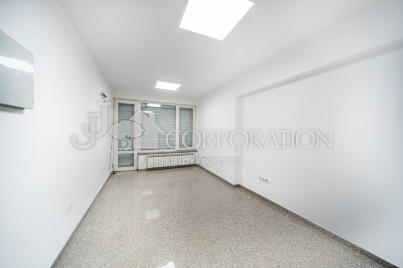 Te huur  Kantoor Sofia , Oborishte , 62 m² | 90575958 - afbeelding [3]