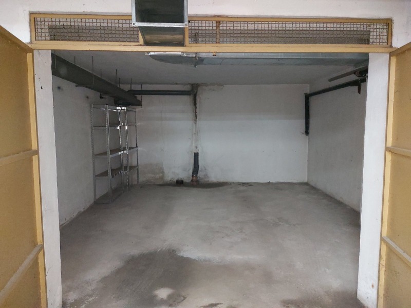 A louer  Garage Sofia , Bakston , 30 m² | 43496424 - image [11]