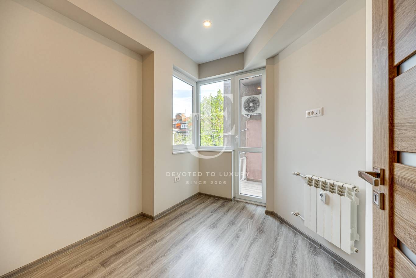 Дава под наем 3-СТАЕН, гр. София, Център, снимка 5 - Апартаменти - 54339717