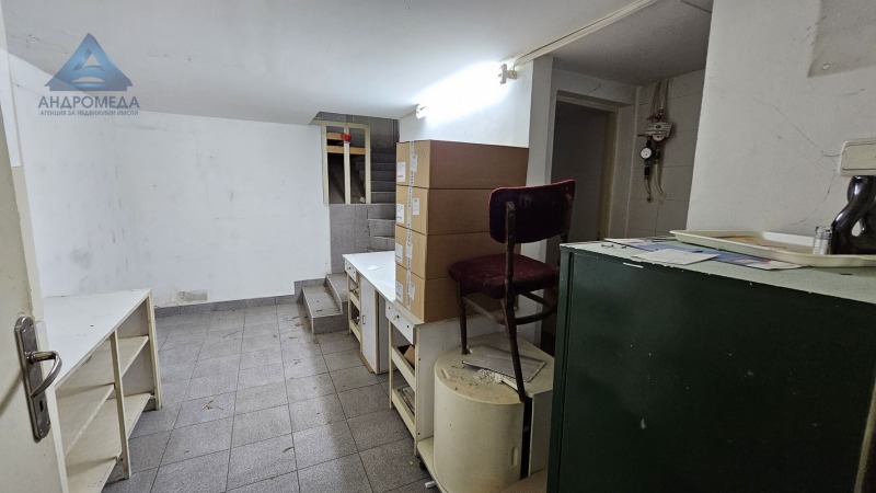De inchiriat  Magazin Pleven , Șiroc țentâr , 50 mp | 96254189 - imagine [9]