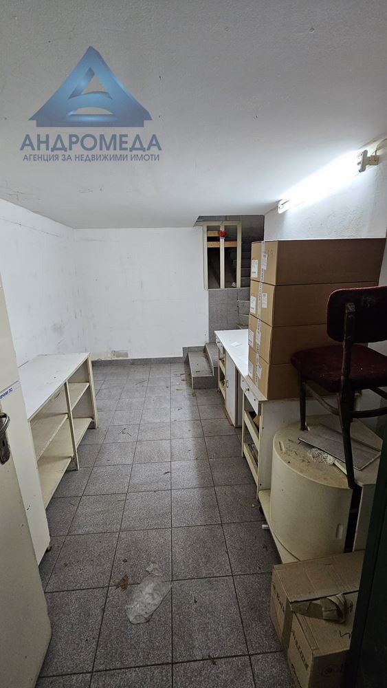 De inchiriat  Magazin Pleven , Șiroc țentâr , 50 mp | 96254189 - imagine [10]