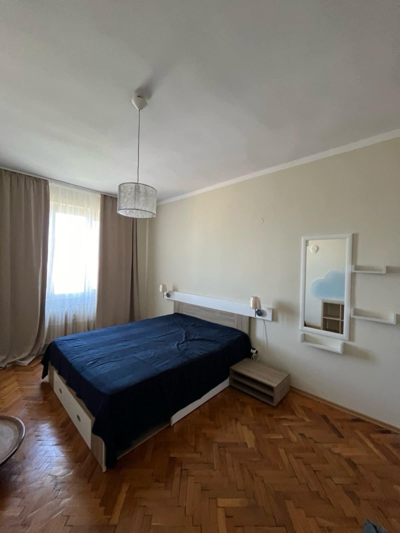 Дава под наем  2-стаен град София , Център , 75 кв.м | 53180625