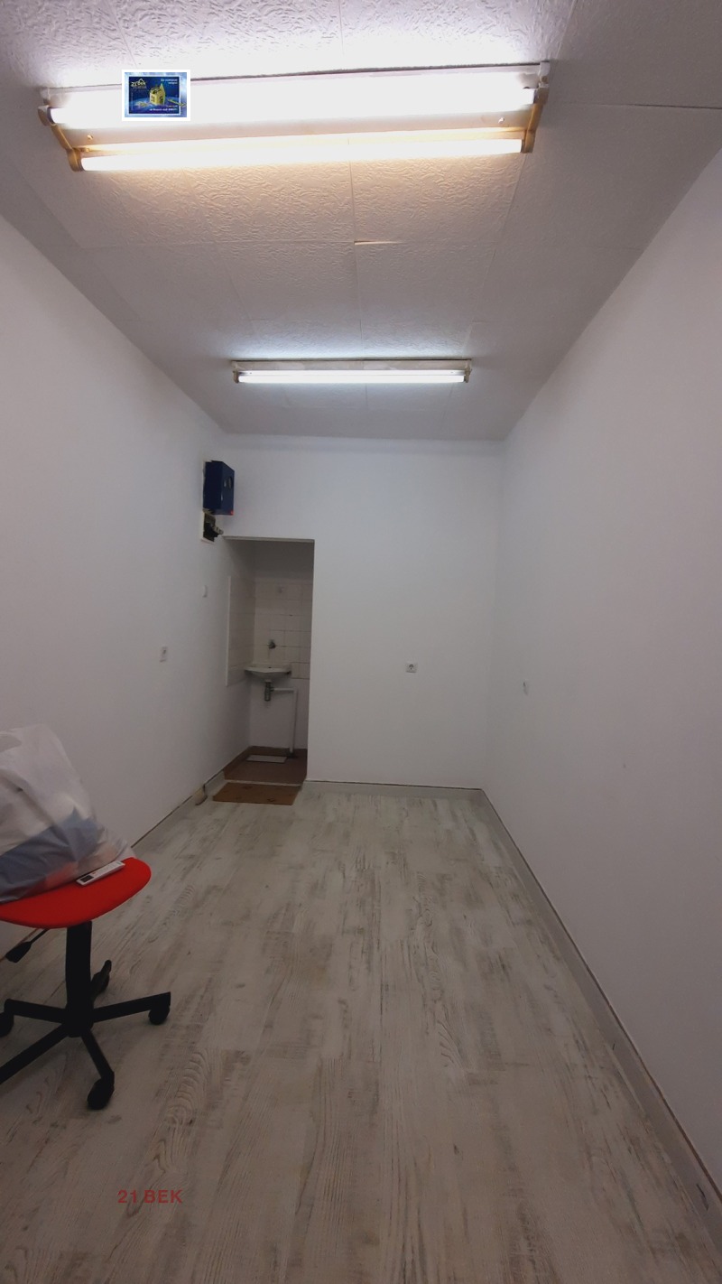 A louer  Bureau Plovdiv , Tsentar , 15 m² | 64398107 - image [4]