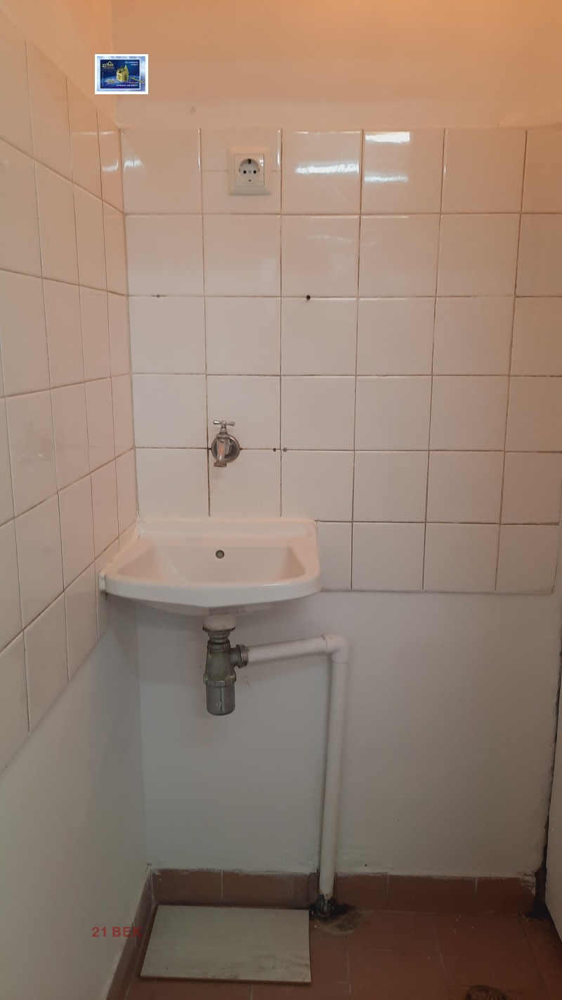 A louer  Bureau Plovdiv , Tsentar , 15 m² | 64398107 - image [5]