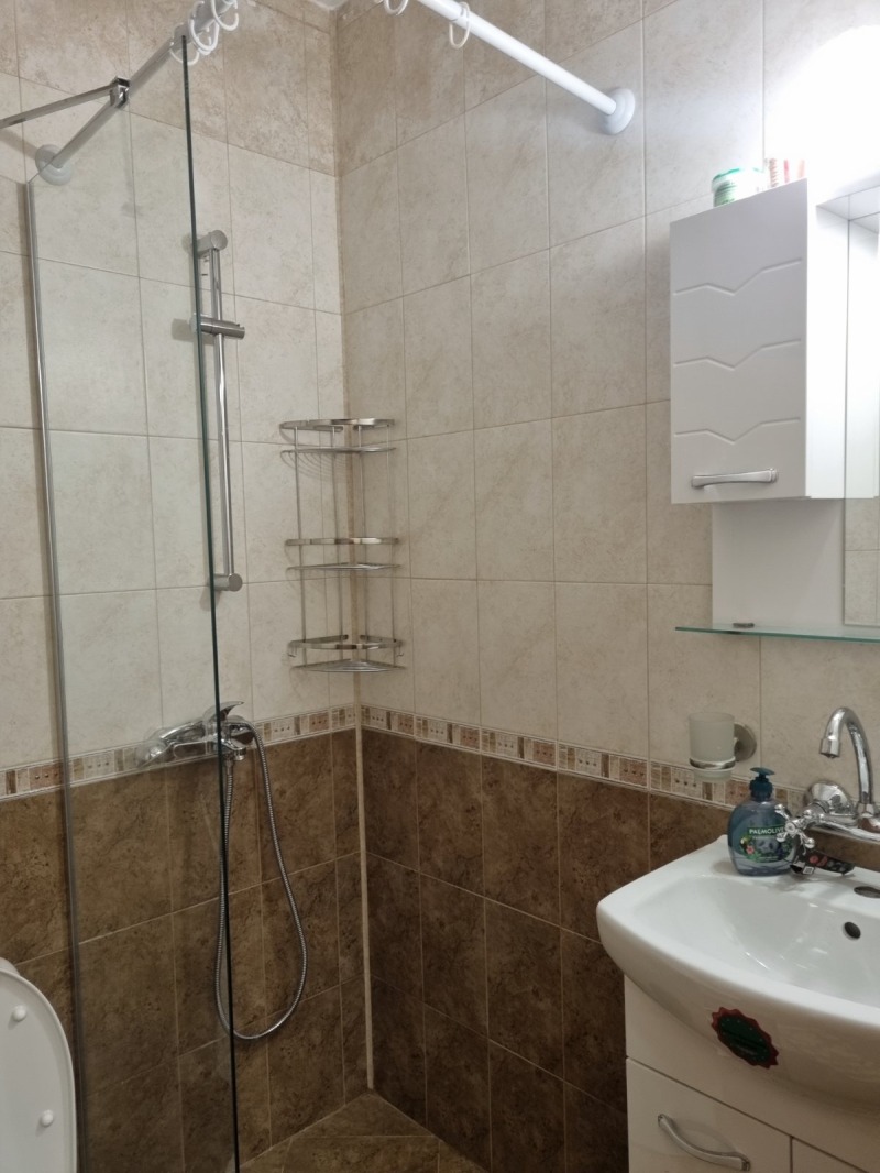 Til leje  1 soveværelse Plovdiv , Vastanicheski , 55 kvm | 17566424 - billede [8]