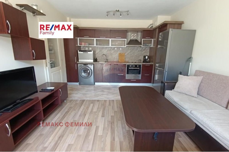 Дава под нем  2-стаен, град Варна, Лятно кино Тракия •  800 лв. • ID 64903026 — holmes.bg - [1] 
