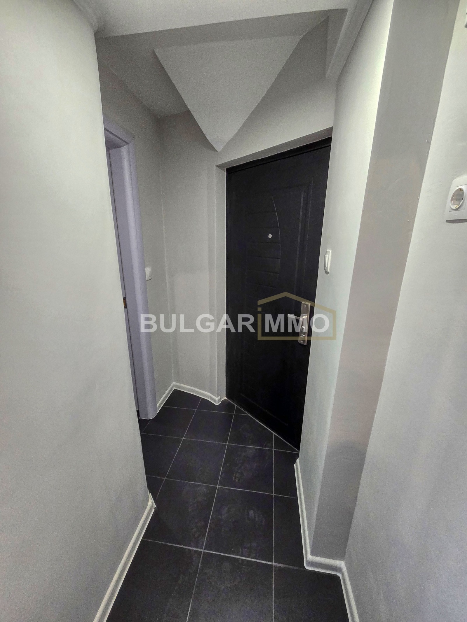 Дава под наем 2-СТАЕН, гр. София, Център, снимка 10 - Апартаменти - 54031107