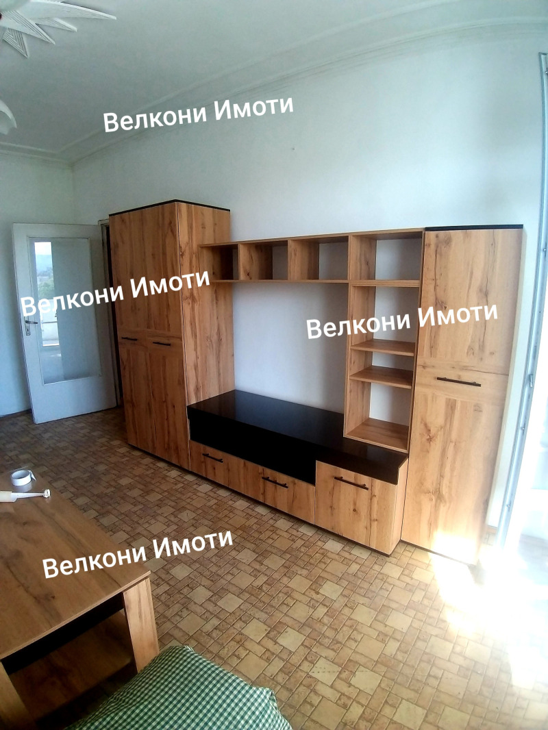 Дава под нем  2-стаен, град Пловдив, Тракия •  600 лв. • ID 38242223 — holmes.bg - [1] 