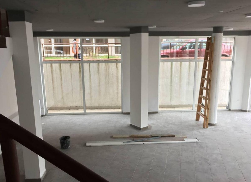 K pronájmu  Prodejna Burgas , Meden rudnik - zona A , 200 m2 | 71557223 - obraz [2]
