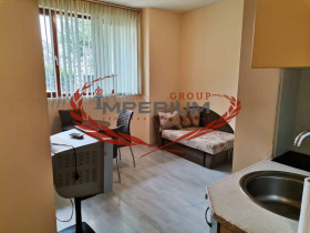 1 chambre Briz, Varna 1