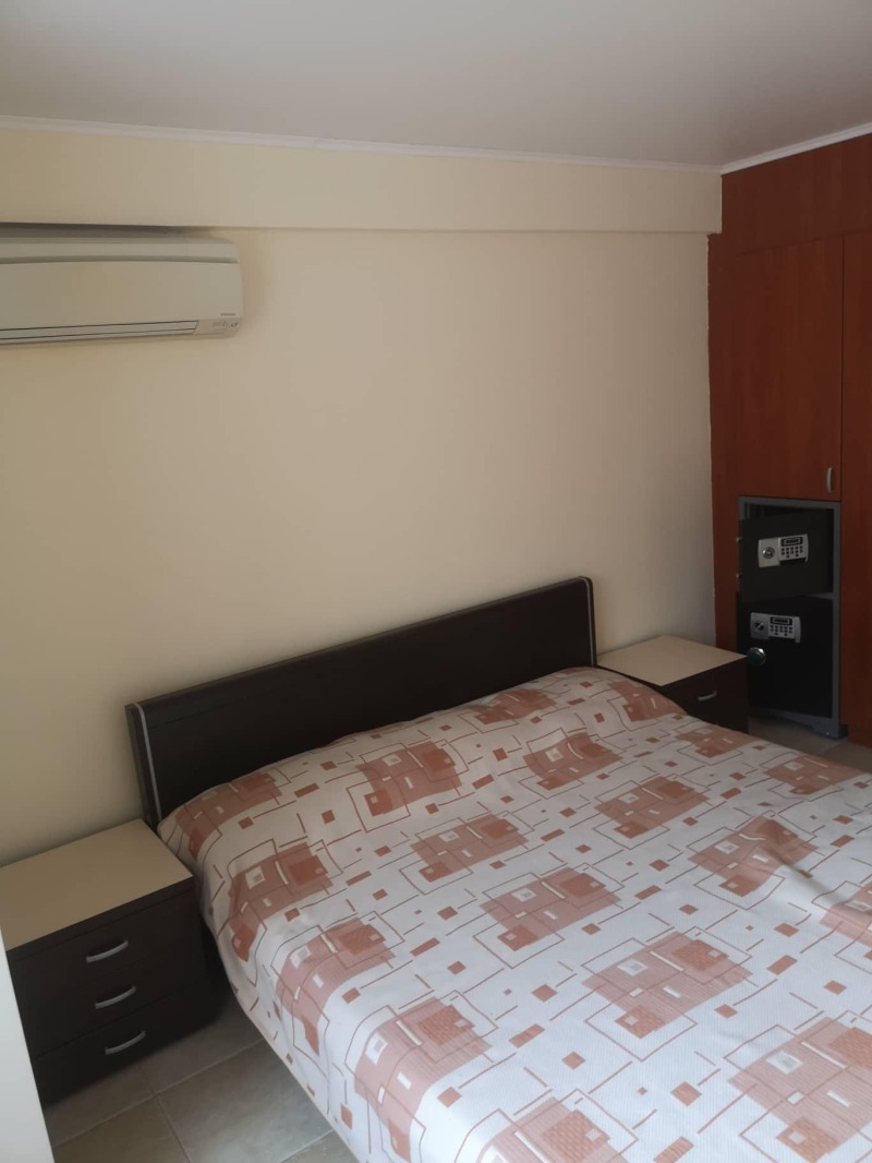 Zu vermieten  1 Schlafzimmer Burgas , Zentar , 85 qm | 76449679 - Bild [12]