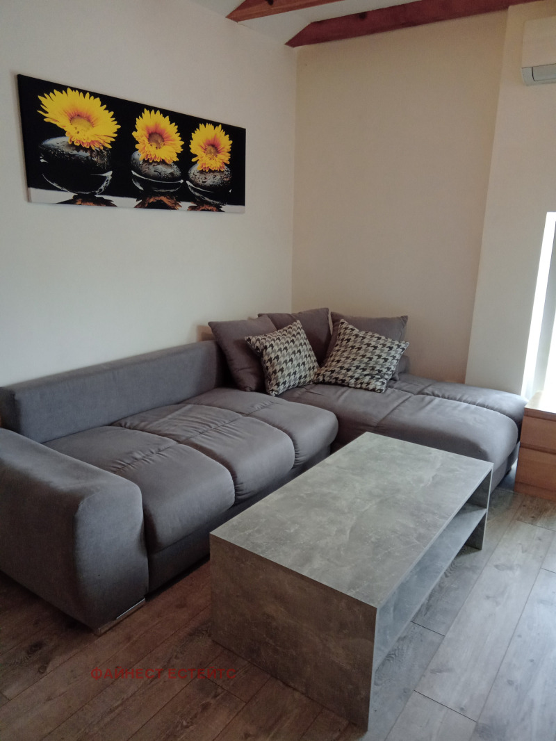 De inchiriat  Etajul casei Sofia , Simeonovo , 60 mp | 76519298
