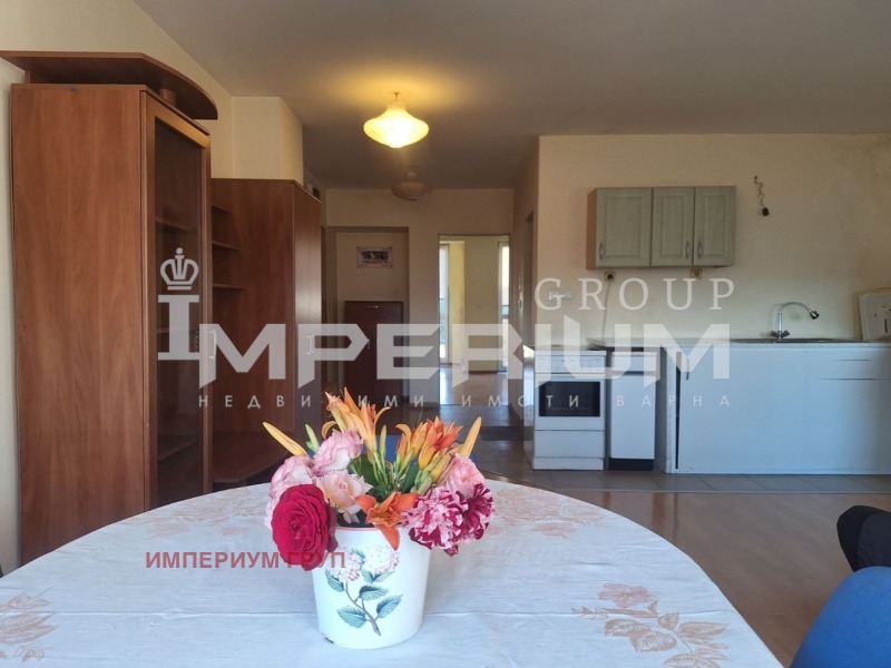 De inchiriat  1 dormitor Varna , Colhozen pazar , 60 mp | 81729084