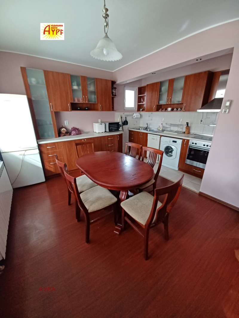 Дава под Наем 3-СТАЕН в град Враца, Център - 100 кв.м / 400 € » 782.33 лв., АУРА