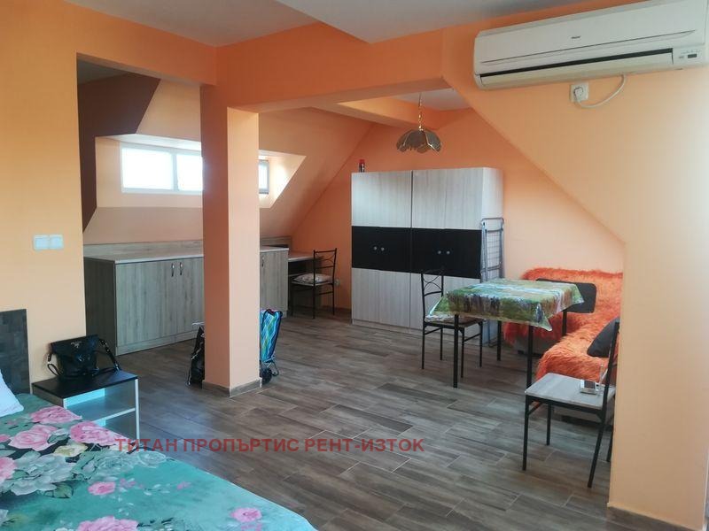 Te huur  Studio Burgas , Vazrazjdane , 52 m² | 85118560