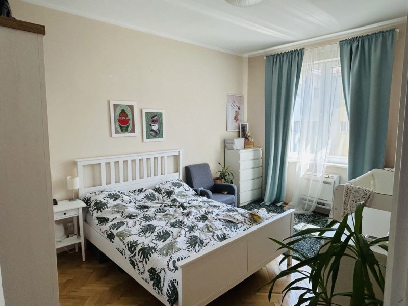 Дава под наем 3-СТАЕН, гр. София, Център, снимка 2 - Апартаменти - 53532389