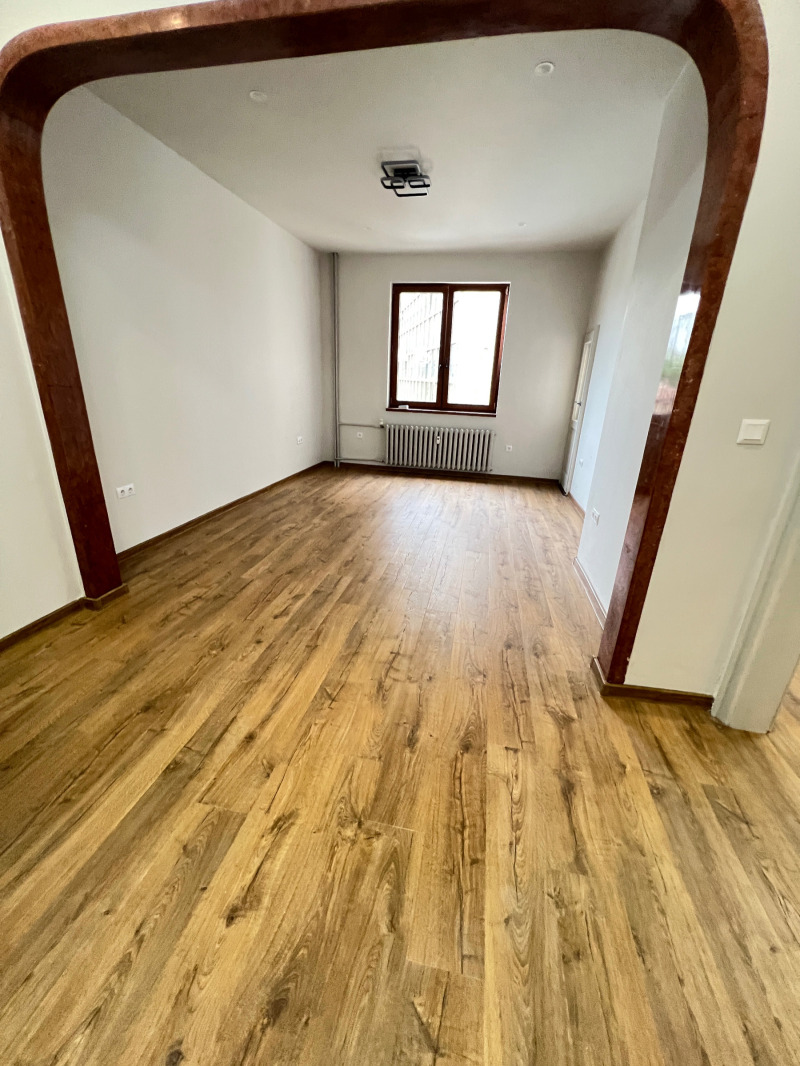 Дава под наем  Офис град София , Център , 90 кв.м | 37573542 - изображение [2]
