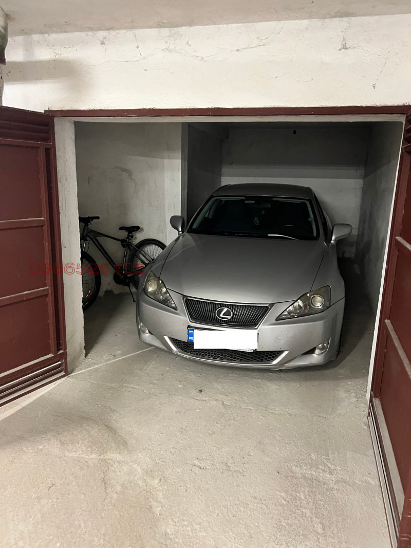 Дава под наем ГАРАЖ, ПАРКОМЯСТО, гр. София, Иван Вазов, снимка 2 - Гаражи и паркоместа - 52988966