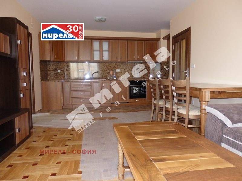 Kiralık  2 yatak odası Sofia , Banişora , 100 metrekare | 94585184