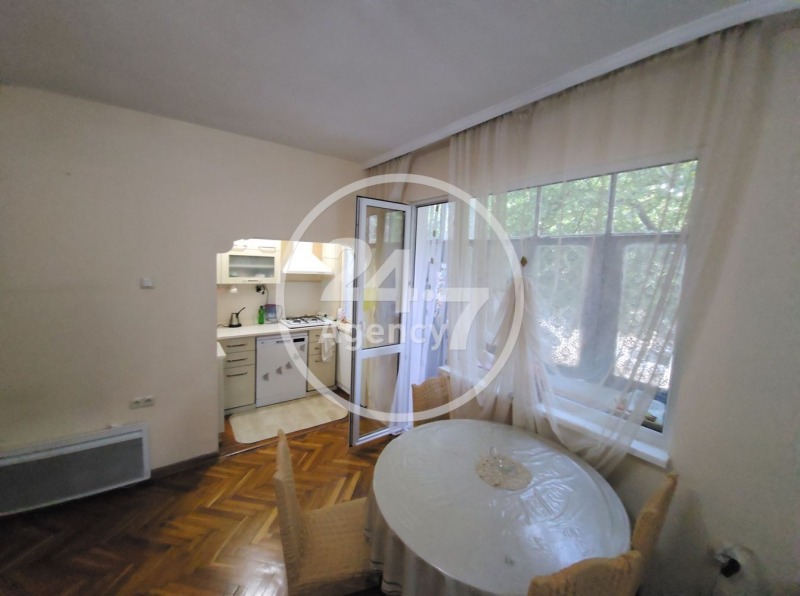 För uthyrning  2 sovrum Varna , Centar , 75 kvm | 87243701