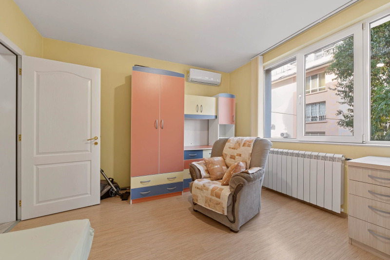 Дава под наем 4-СТАЕН, гр. Варна, Център, снимка 14 - Апартаменти - 52333487