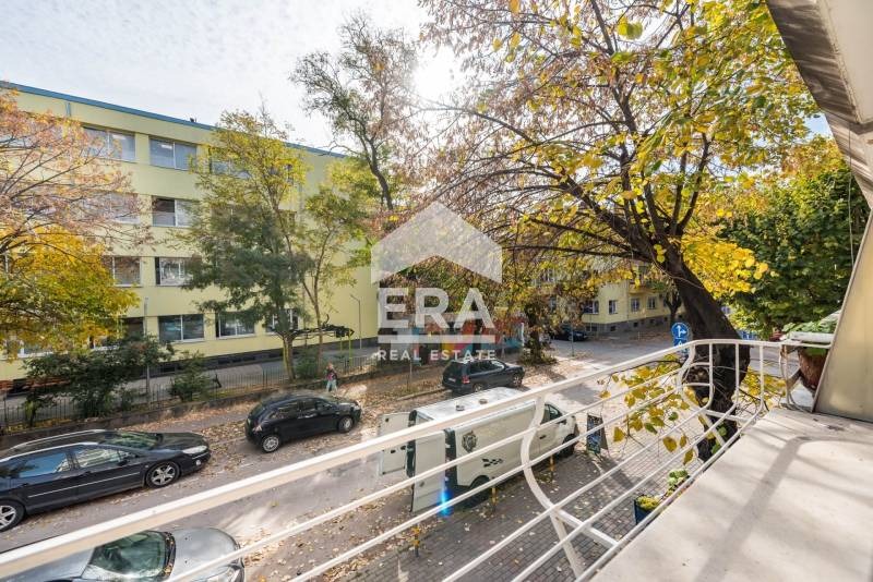 Дава под наем 4-СТАЕН, гр. Варна, Център, снимка 2 - Апартаменти - 52333487