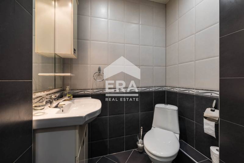 Дава под наем 4-СТАЕН, гр. Варна, Център, снимка 16 - Апартаменти - 52333487