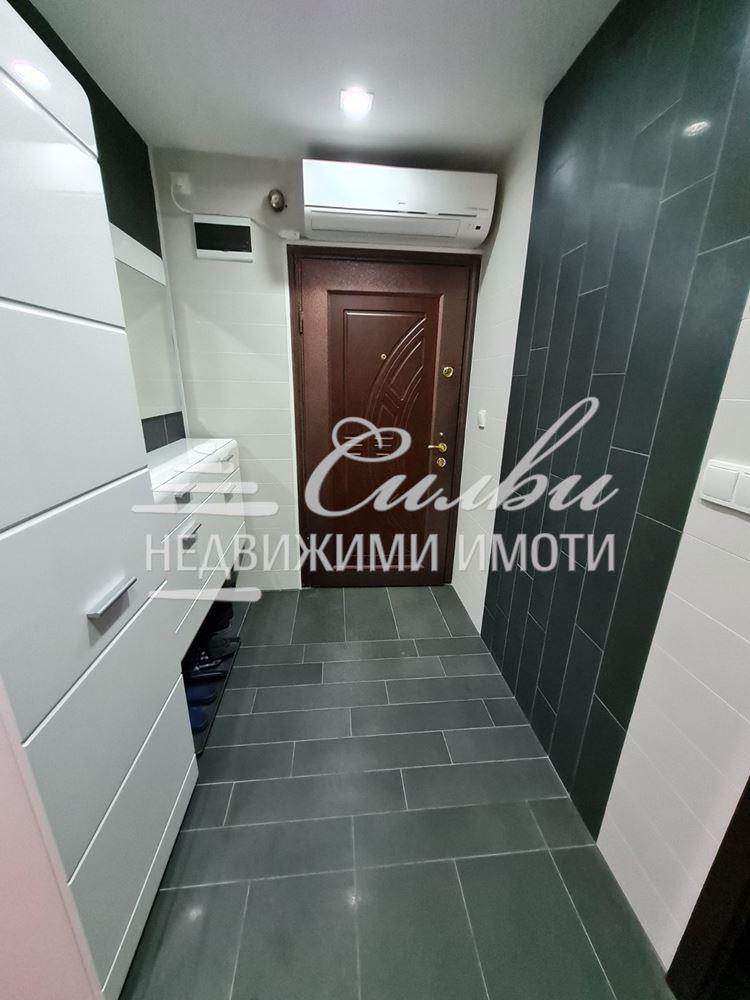 Дава под наем 3-СТАЕН, гр. Шумен, Център, снимка 8 - Апартаменти - 53806415